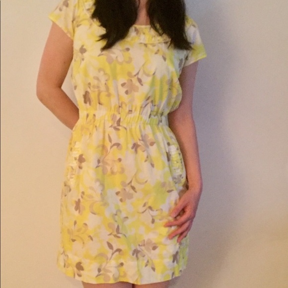 2 for $15🎈White and yellow flower print dress. - Picture 2 of 8